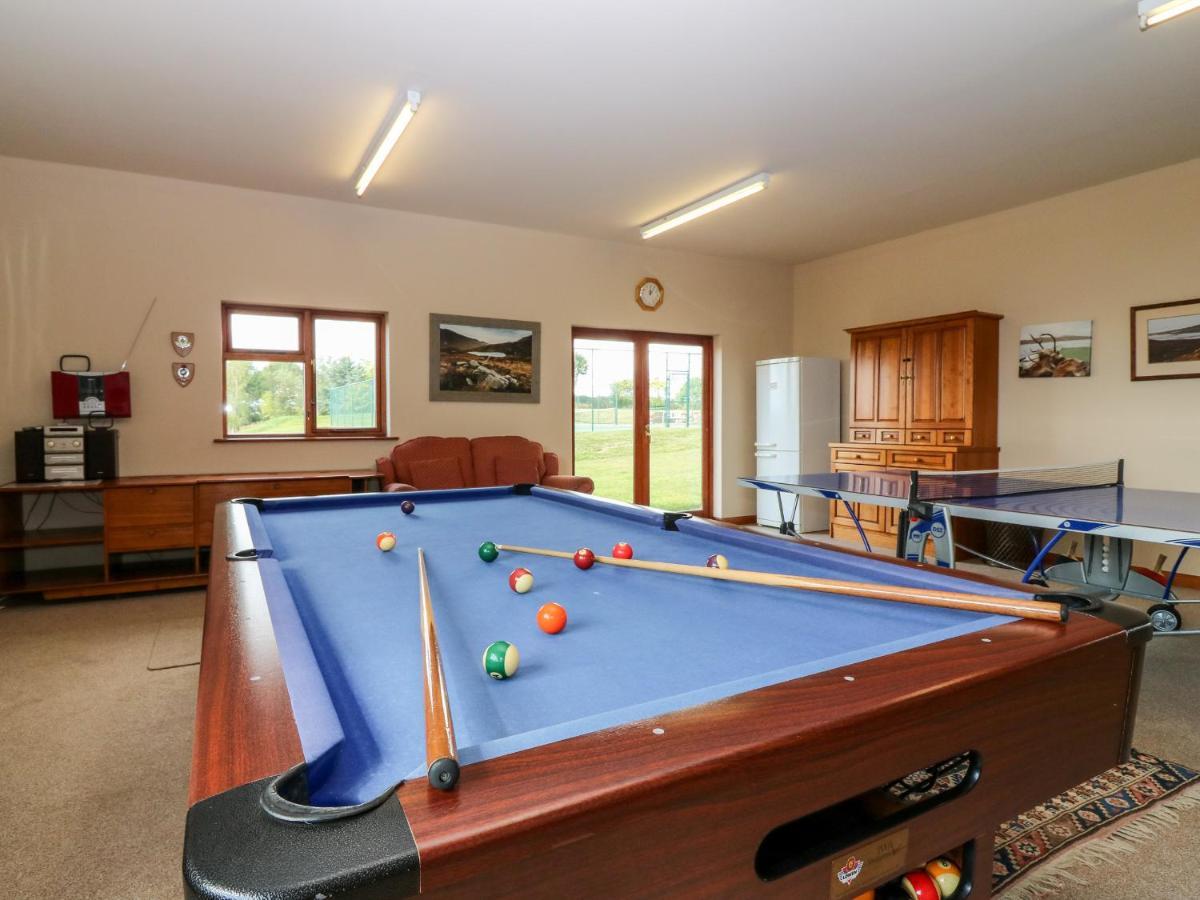 Courtyard Cottage Duns Экстерьер фото